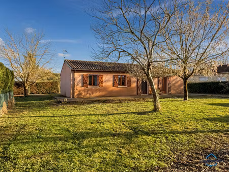 dpt gers (32)  à vendre barcelonne du gers maison t4 de plain pied sur 105 m² habitables +