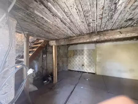 vente propriété 3 pièces 90 m² à callas (83830)  80 000 €