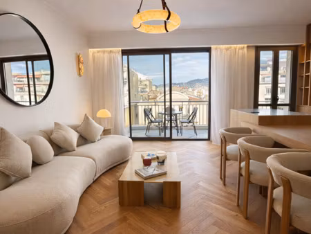 nice-dubouchage 3 pièces rénovés avec terrasse