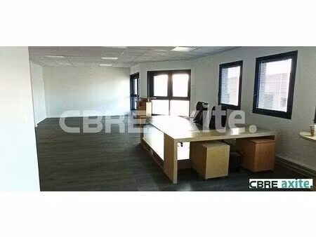 location bureau saint quentin fallavier 220 m²