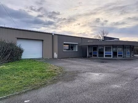 location local commercial 1 pièces 245 m2 à bourgoin-jallieu