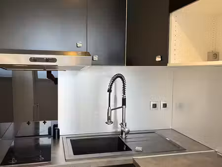 studio rénové en plein centre de rennes