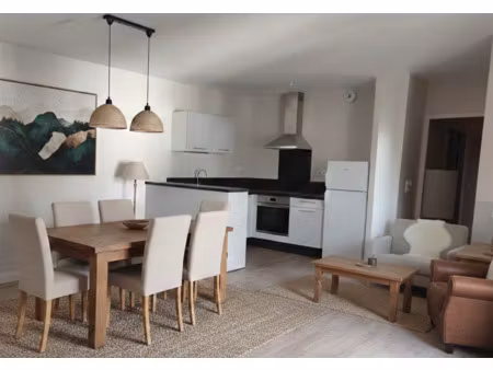 t2 bis 50 m² centre de bagnères de luchon