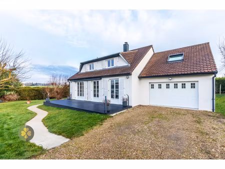 maison 7pièce(s) 5chambre(s) 140 m² thoiry (78770)