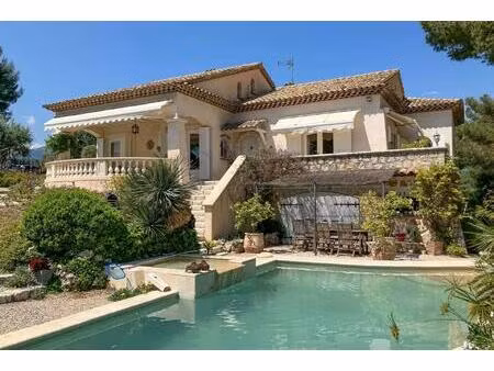 achat : maison (06570)