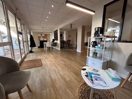 location local commercial 5 pièces 81 m2 à morteau