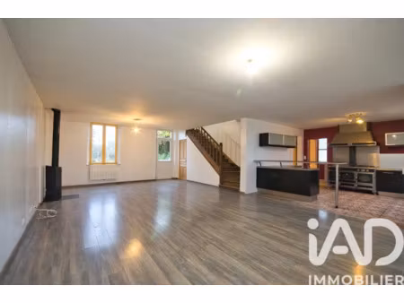 vente maison 5 pièces 212 m² à cernay-en-dormois (51800)  133 000 €