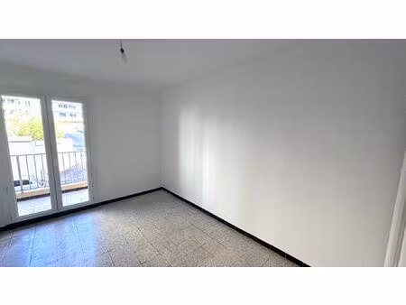 location appartement 2 pièces 48 m² à toulon (83000)