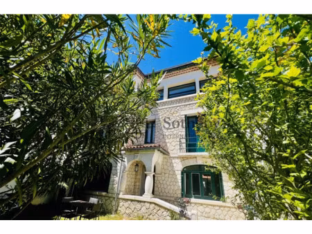 maison de luxe à vendre à royan : 1 190 000 € | 333m²