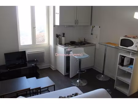 16000 angouleme a vendre immeuble avec 4 appartements +un commerce centre ville