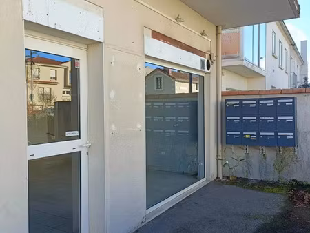 location local commercial 2 pièces 42 m2 à saint-sébastien-sur-loire