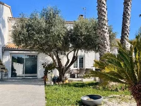 agde : maison 5 pièces avec piscine et atelier
