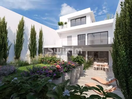 marseillan   t4 haut de gamme avec 60m2 d'extérieur
