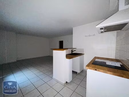 location appartement 3 pièces 67m² entraigues sur la sorgue 84320
