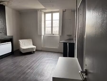 achat immeuble 75m² tournus 71700