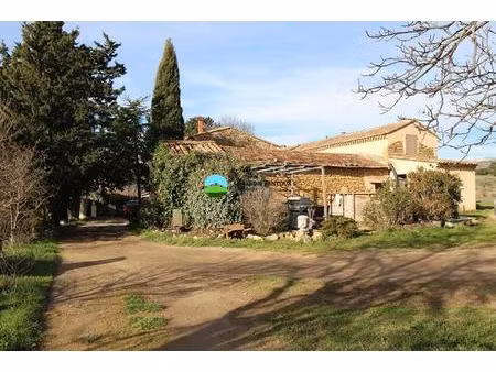 maison 83 m² saint hippolyte le graveyron avec jardin  cour et hangar