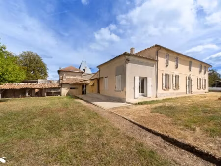 vente maison 7 pièces 241 m² à saint-martin-du-bois (33910)  265 500 €