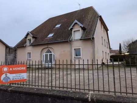 vente immeuble 488 m² recologne (25170)