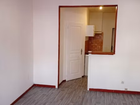 location appartement 2 pièces 32 m² à livron-sur-drôme (26250)