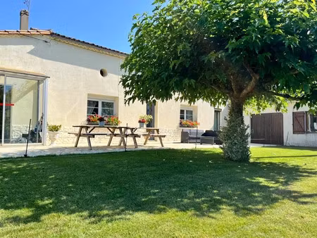 vente maison 4 pièces 124 m² à blasimon (33540)  300 000 €