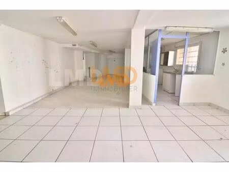 local commercial 236m2 au centre de ollioules