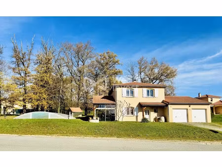 vente maison 6 pièces 137.92 m² à joserand (63460)  299 900 €