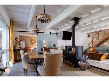 vente maison à saint-vaize (17100) : à vendre / 188m² saint-vaize