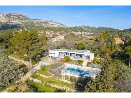 vente maison 5 pièces 201m2 roquevaire 13360 - 1550000 € - surface privée