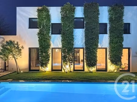 maison à vendre - 8 pièces - 280 m2 - bordeaux - 33 - aquitaine