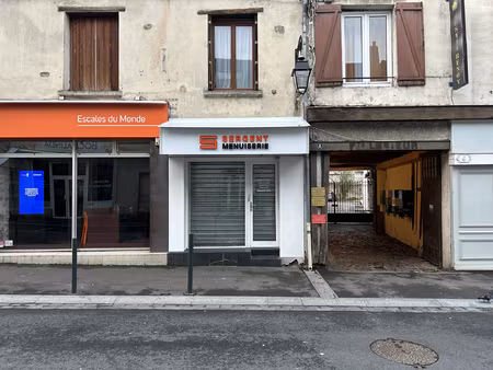 location local commercial 19m² arpajon 91290