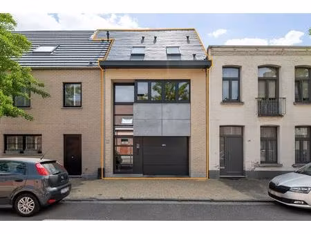 huis te koop in brasschaat met 2 slaapkamers