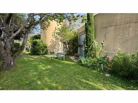 maison d'architecte de 300 m² sur 1800 m² de terrain