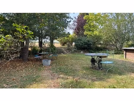 maison de 330 m² sur propriété de 1 3 hectares avec dépendan