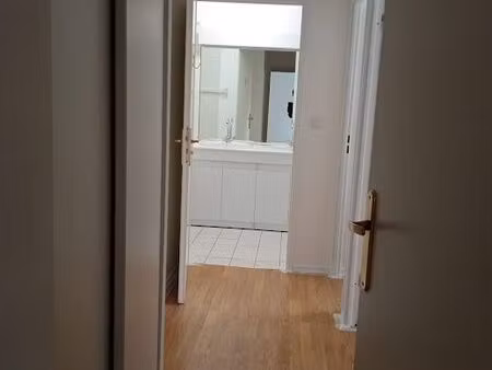 location appartement 3 pièces 63 m² à villeurbanne (69100)