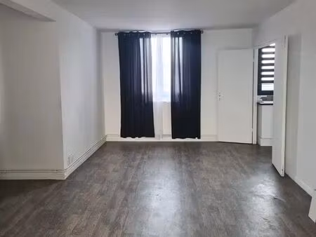 location appartement 4 pièces 84 m² à motte castrale du breucq (59491)