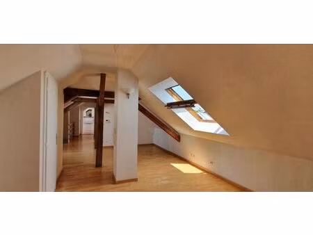 location appartement 4 pièces 75 m² à strasbourg (67000)