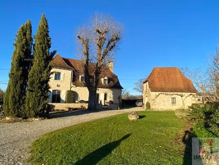 ensemble immobilier en pierre