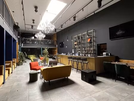 location local commercial 486m² nantes 44300