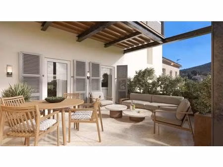 le pradet  proche mer  ravissant 2 pièces avec terrasse et stationnement.