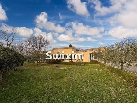 villa de 165m2 avec terrain de 1900m² et grand garage