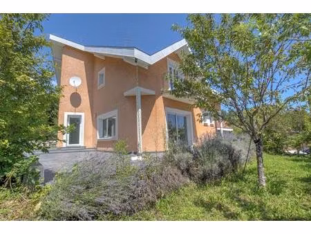 maison 6 pièces - 190 m²