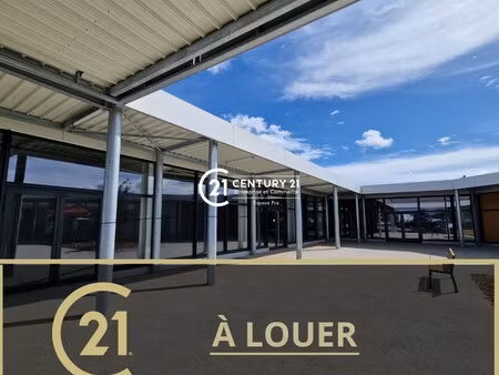 location local commercial