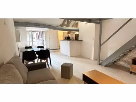 location appartement 2 pièces 35 m² à orléans (45000)