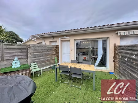 la teste proche bassin  maison de ville avec jardinet et par