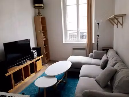 location appartement 3 pièces 35 m² à reims (51100)