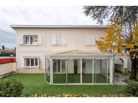 vente maison 10 pièces 220 m² à cenon (33150)  499 000 €