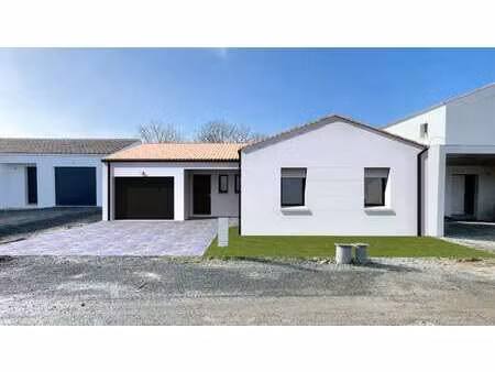 vente maison à brem-sur-mer (85470) : à vendre / 98m² brem-sur-mer