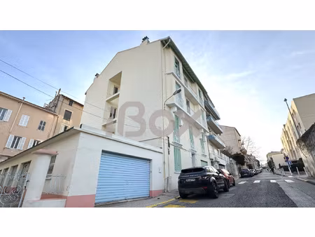 toulon mourillon  proche plages et commerces appartement t2/