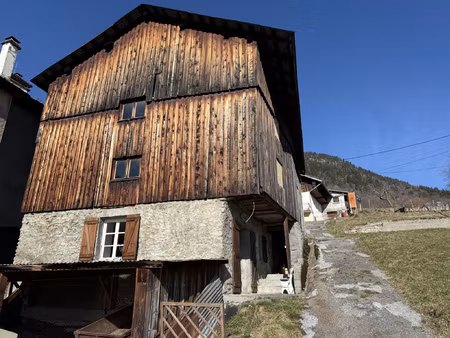 grange à rénovée de 200 m2 à la léchère