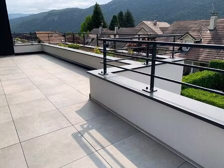 t4 residentiel avec grande terrasse
